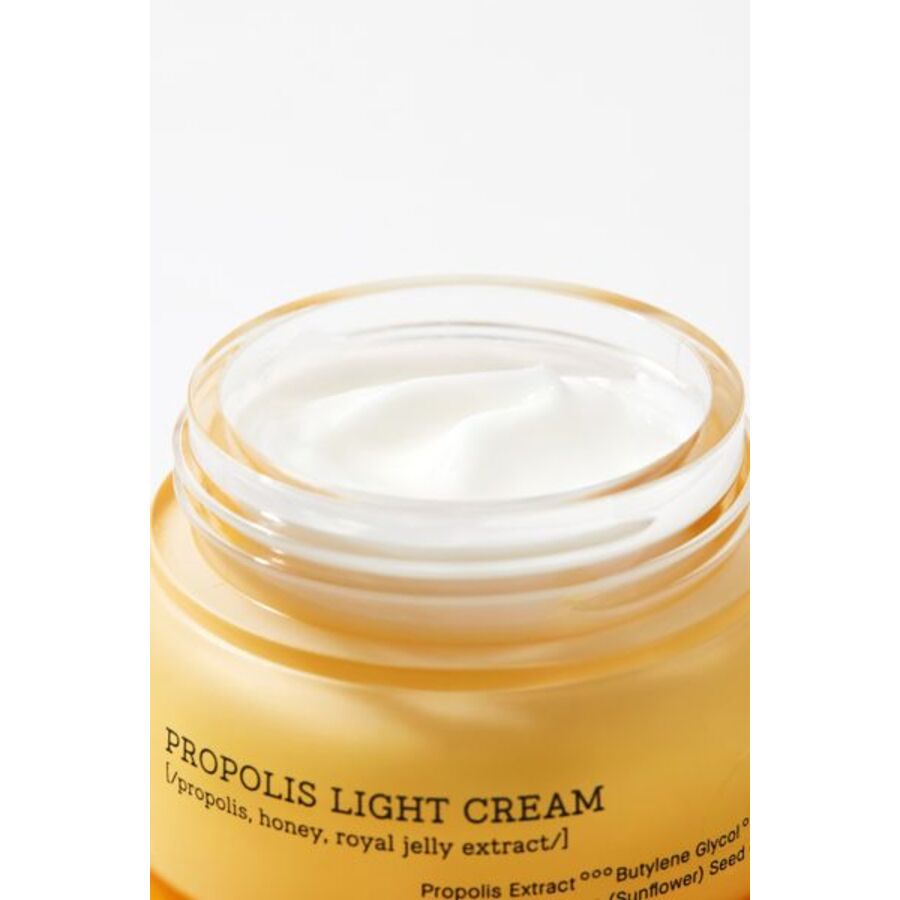COSRX Full Fit Propolis Light Cream, 65мл. Крем для лица успокаивающий с прополисом чёрной пчелы