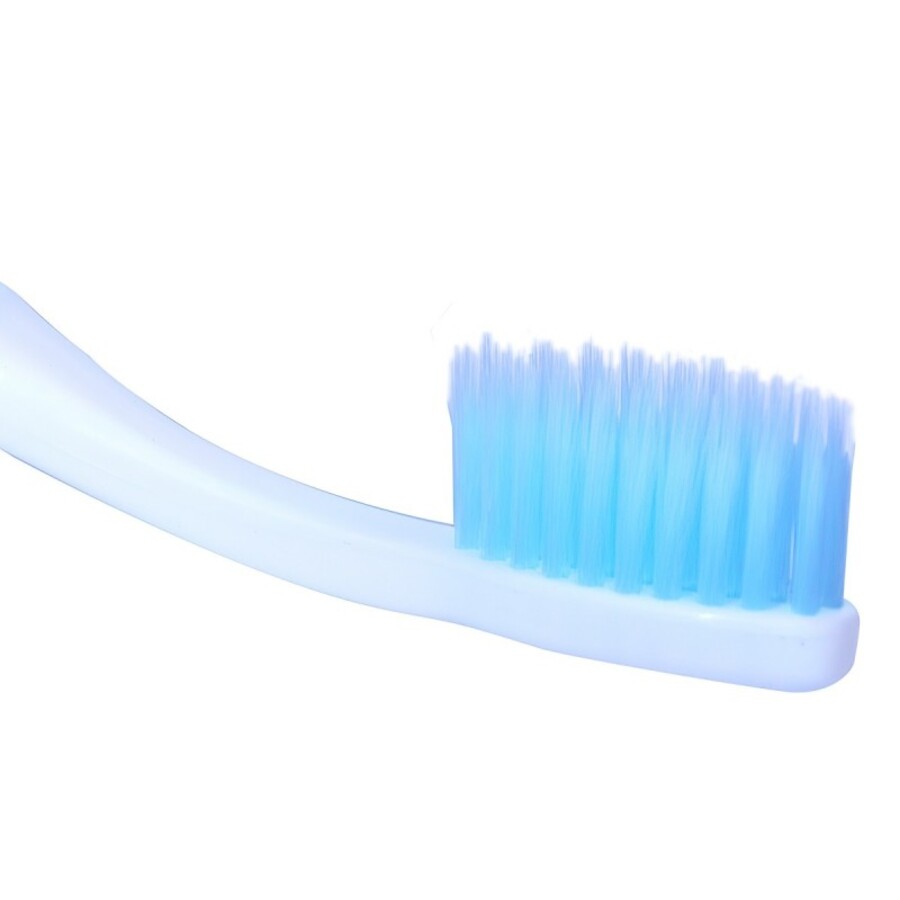 DENTAL CARE Xylitol Toothbrush, 1шт. Dental Care Щетка зубная cо сверхтонкой двойной щетиной (средней жесткости и мягкой) и изогнутой ручкой, "Ксилит"